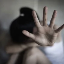 Χανιά: Άνδρας κακοποιούσε σεξουαλικά την ανήλικη βαφτισιμιά του 1 Χανιά: Άνδρας κακοποιούσε σεξουαλικά την ανήλικη βαφτισιμιά του