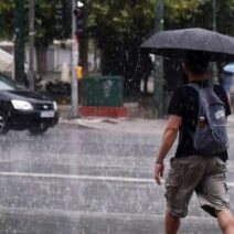 Καιρός: Πρόσκαιρη αλλαγή απόψε με μπόρες και καταιγίδες ΦΩΤΟ 2 Καιρός: Πρόσκαιρη αλλαγή απόψε με μπόρες και καταιγίδες ΦΩΤΟ