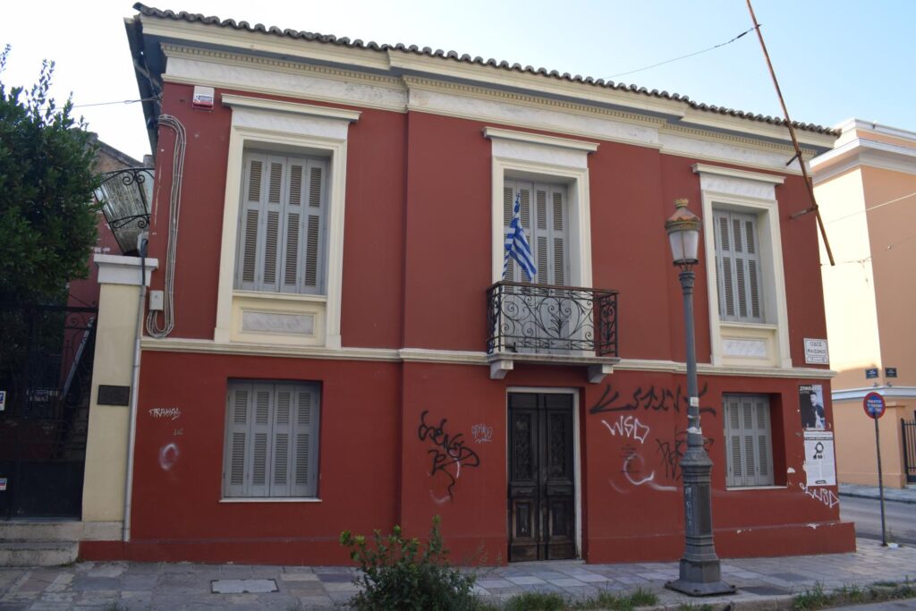 Πάτρα: Η «Κοινοτοπία» βάζει «χέρι» για την έλλειψη Δημοτικής Αστυνομίας - «Πόλη έρμαιο βανδαλισμών» ΦΩΤΟ