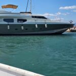 Αίγινα: Σύγκρουση θαλαμηγού στο λιμάνι - Βάλλης: «Καμία περιθώριο εφησυχασμού» ΦΩΤΟ