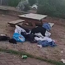 Αχαγιά: Κατάληψη δημόσιου χώρου και ρύπανση κοντά σε σχολεία ΒΙΝΤΕΟ