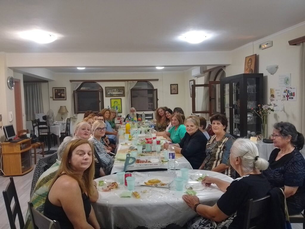 Πάτρα: Συνάντηση κυριων Φιλοπτώχου και Στέγης Αγάπη Ι.Ν. Αγίας Τριάδος ΦΩΤΟ