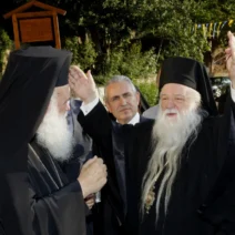 Αίγιο: Στην αντεπίθεση ο Αμβρόσιος - Σφοδρή επίθεση στην Ιερά Σύνοδο για ΛΟΑΤΚΙ, Σταυρό, Ταυτότητες και ζητήματα Ηθικής 1 Αίγιο: Στην αντεπίθεση ο Αμβρόσιος - Σφοδρή επίθεση στην Ιερά Σύνοδο για ΛΟΑΤΚΙ, Σταυρό, Ταυτότητες και ζητήματα Ηθικής