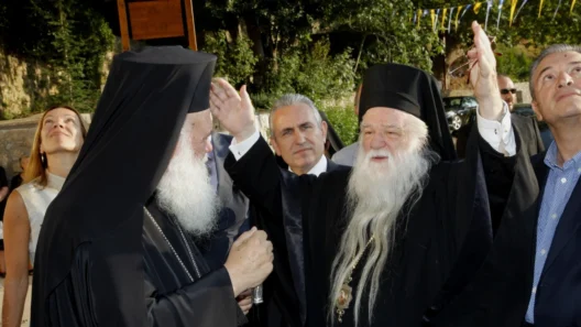 Αίγιο: Στην αντεπίθεση ο Αμβρόσιος - Σφοδρή επίθεση στην Ιερά Σύνοδο για ΛΟΑΤΚΙ, Σταυρό, Ταυτότητες και ζητήματα Ηθικής
