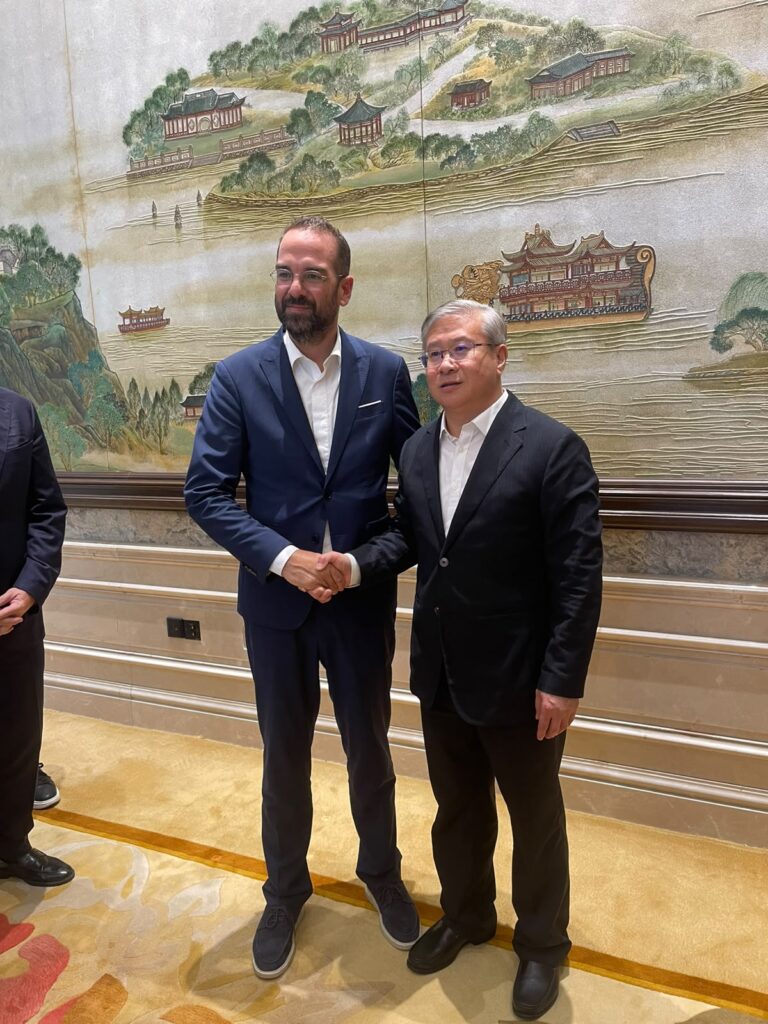 Αχαΐα: Στενότεροι δεσμοί με την Κίνα και «γέφυρες» Καινοτομίας ΦΩΤΟ