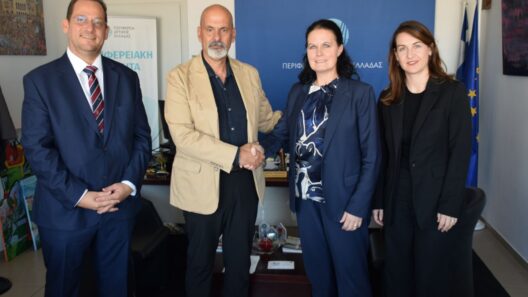 Πάτρα: Η Πρέσβης της Ελβετίας στην Περιφέρεια για συνεργασίες