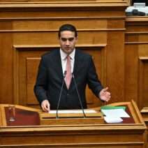 «Στο ΠΑΣΟΚ μας ενδιαφέρει να κλείσουμε την ψαλίδα με τη Νέα Δημοκρατία»