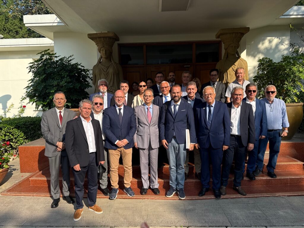 Αχαΐα: Επέστρεψαν οι δήμαρχοι από την Κίνα μετά από επαφές για υψηλή Τεχνολογία ΦΩΤΟ 9 Αχαΐα: Επέστρεψαν οι δήμαρχοι από την Κίνα μετά από επαφές για υψηλή Τεχνολογία ΦΩΤΟ