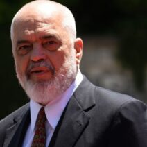 Στο Άγιο Όρος ο Έντι Ράμα - Διανυκτέρευσε στην Μονή Βατοπαιδίου 1 Στο Άγιο Όρος ο Έντι Ράμα - Διανυκτέρευσε στην Μονή Βατοπαιδίου