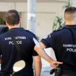 Πάτρα: Γυναίκα προκάλεσε αναστάτωση όταν απείλησε να πέσει από ταράτσα