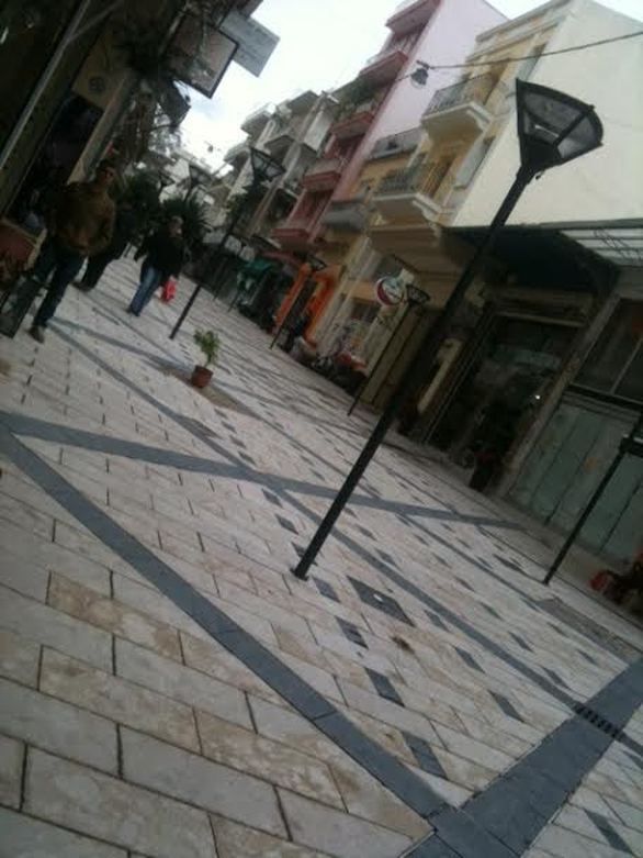 Πάτρα: Φορτοεκφορτώσεις χωρίς ωράριο σε μια πόλη που ασφυκτιά από έργα - O αρμόδιος Αντιδήμαρχος στο Patrapress