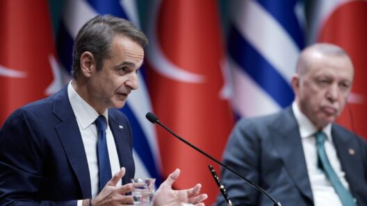 Κυβερνητικές πηγές: Ο Ερντογάν να χαμηλώσει την ένταση που δεν έχουμε ανεβάσει εμείς 12 Κυβερνητικές πηγές: Ο Ερντογάν να χαμηλώσει την ένταση που δεν έχουμε ανεβάσει εμείς