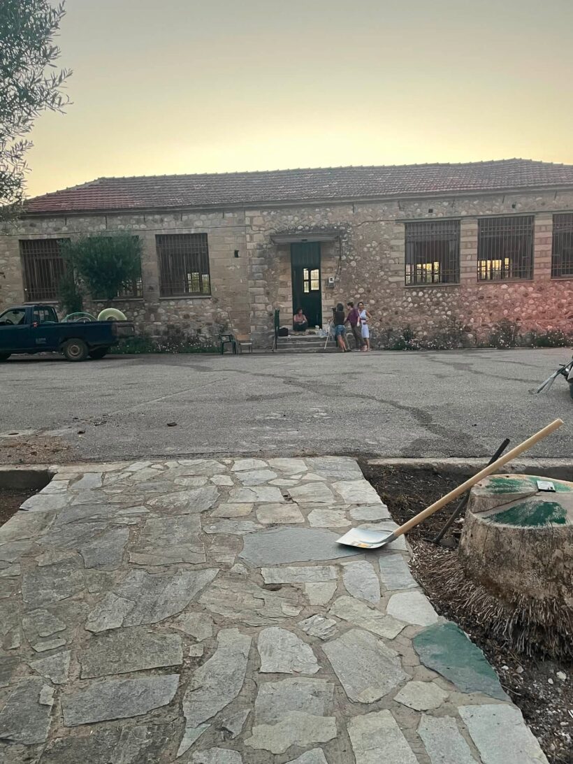 Αχαΐα: Κατέρρευσε η στέγη στο κτίριο του Συλλόγου Νέου Ερινεού - «Είχαμε προειδοποιήσει», λέει στο Patrapress o πρόεδρος του