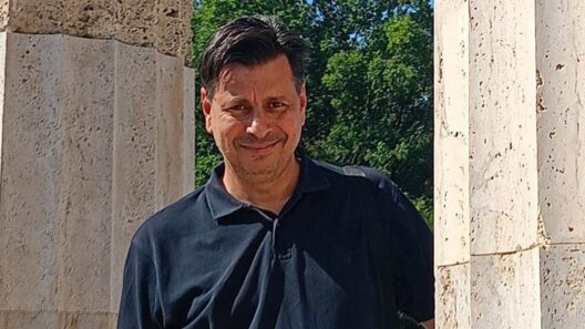 «Της Αχαϊκής γης πορεία φθίνουσα» 12 «Της Αχαϊκής γης πορεία φθίνουσα»