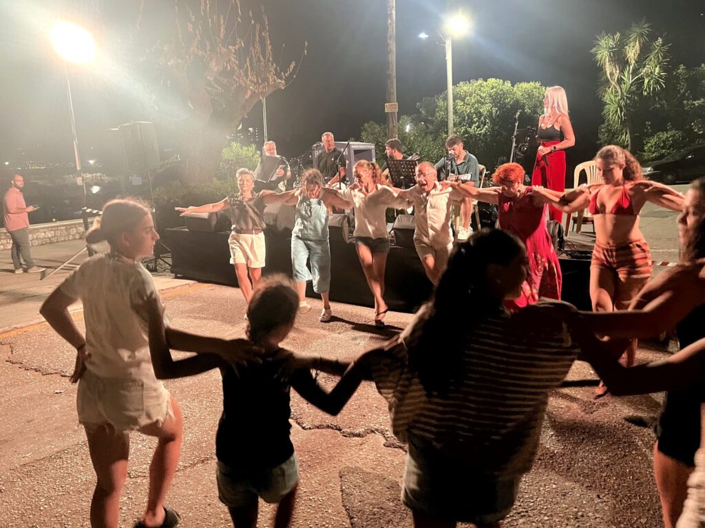 Αποχαιρετισμός του καλοκαιριού από τον Πολιτιστικό Επιμορφωτικό Σύλλογο Αραχωβιτίκων ΦΩΤΟ