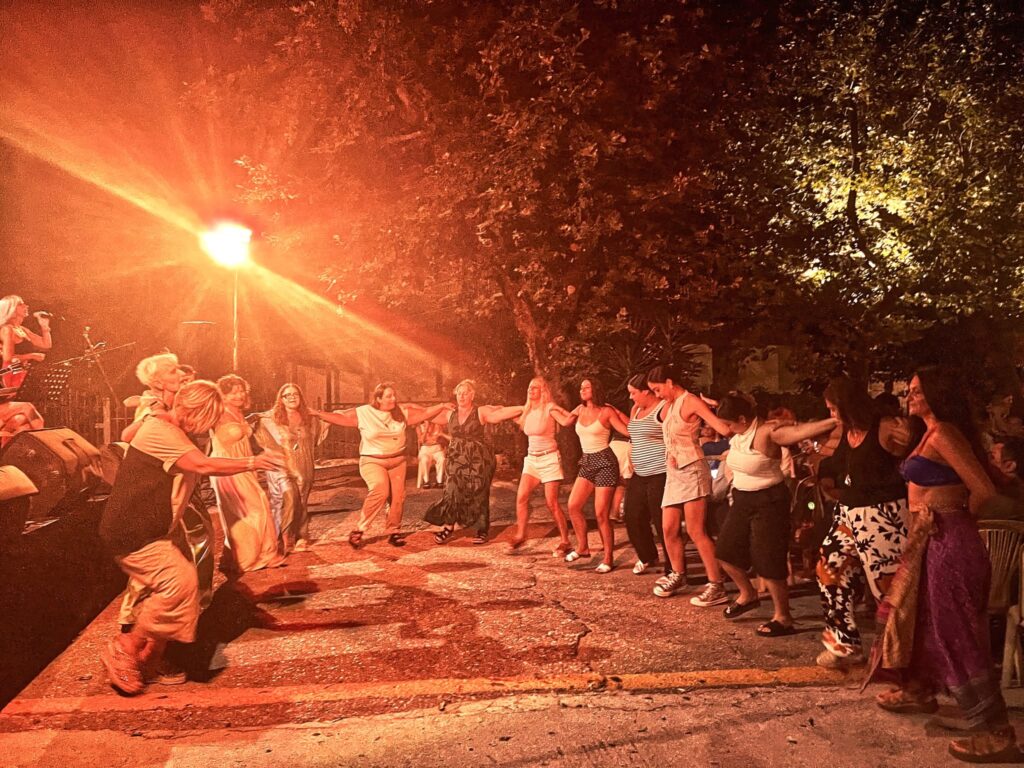 Αποχαιρετισμός του καλοκαιριού από τον Πολιτιστικό Επιμορφωτικό Σύλλογο Αραχωβιτίκων ΦΩΤΟ