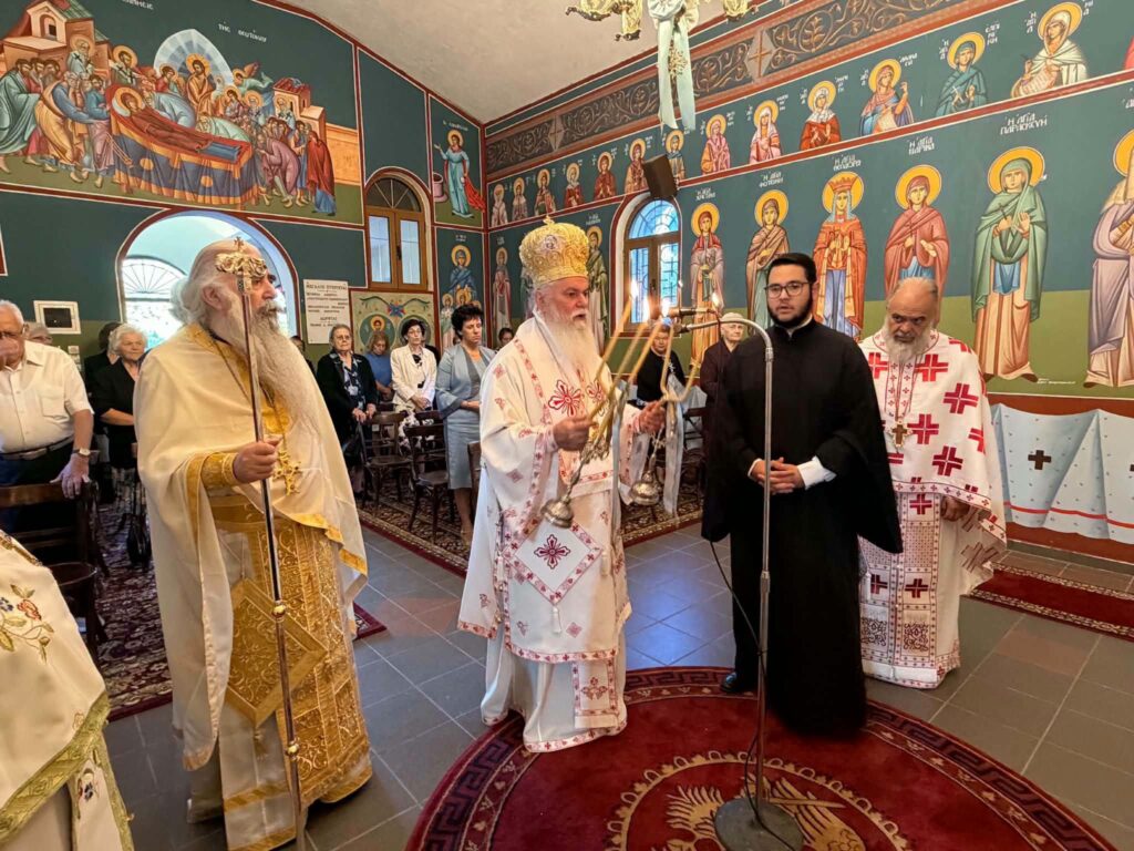 Στον Αγιο Νεκτάριο Καλαβρύτων ο Μητροπολίτης Ιερώνυμος ΦΩΤΟ