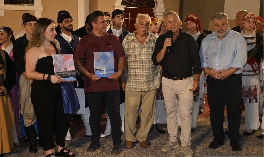 Το Χορευτικό Τμήμα του Δήμου Πατρέων στα Φωκάτα Κεφαλονιάς ΦΩΤΟ