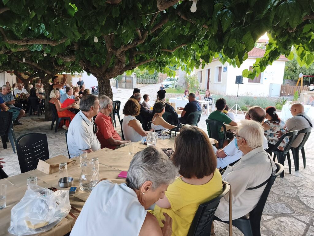 Παρουσίαση του νέου βιβλίου της Σοφίας Αποστολοπούλου στους Αμπελόκηπους Αιγείρας ΦΩΤΟ