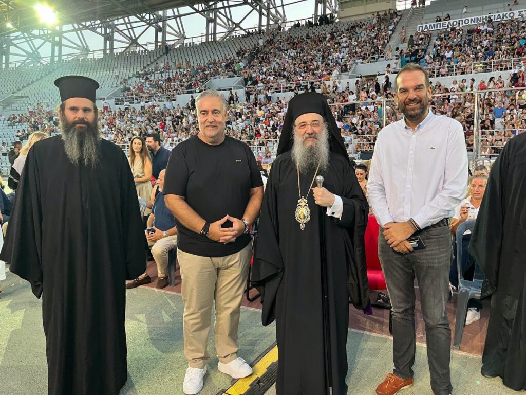 Πάτρα: Πάνω από 10.000 θεατές σε φιλανθρωπική συναυλία με Γαρμπή και Σχοινά ΒΙΝΤΕΟ-ΦΩΤΟ