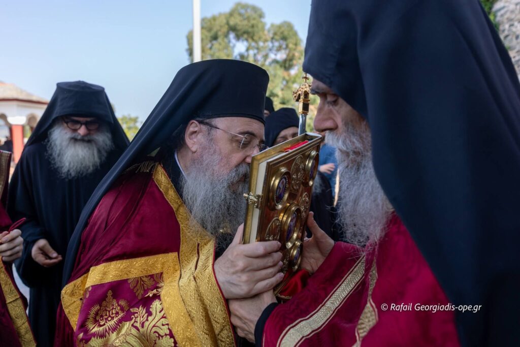 Ο Μητροπολίτης Πατρών Χρυσόστομος στην Μονή Βατοπαιδίου ΦΩΤΟ