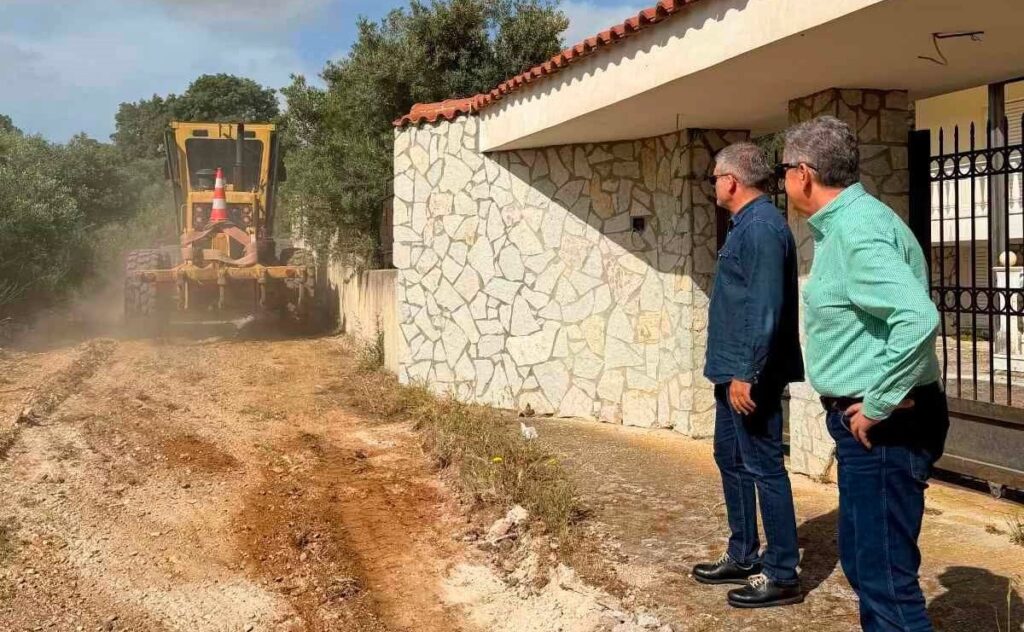 Κατασκευή τσιμεντοστρώματος σε δρόμο στο Καλαμάκι, ολοκληρωμένο μ…