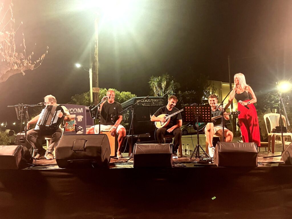 Αποχαιρετισμός του καλοκαιριού από τον Πολιτιστικό Επιμορφωτικό Σύλλογο Αραχωβιτίκων ΦΩΤΟ