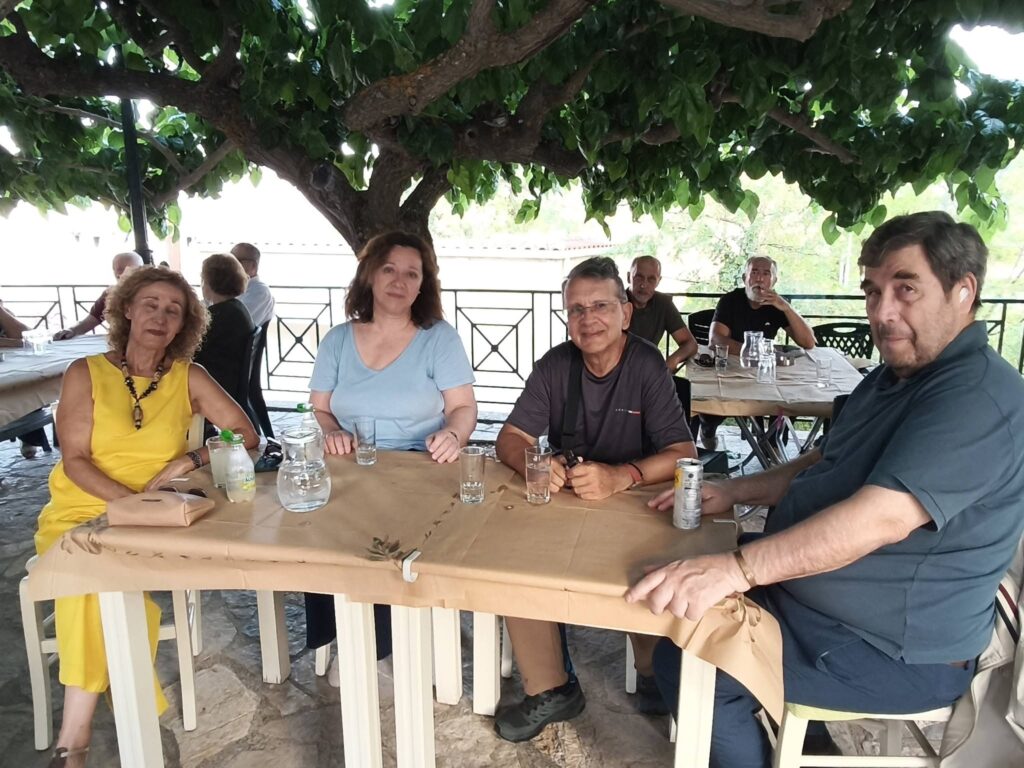 Παρουσίαση του νέου βιβλίου της Σοφίας Αποστολοπούλου στους Αμπελόκηπους Αιγείρας ΦΩΤΟ