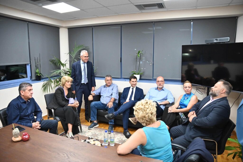 Χαλανδρίτσα: Άνοιξε τις πύλες της η Αγροτική Έκθεση – Στο επίκεντρο Πρωτογενής τομέας και Νέα γενιά ΦΩΤΟΡΕΠΟΡΤΑΖ