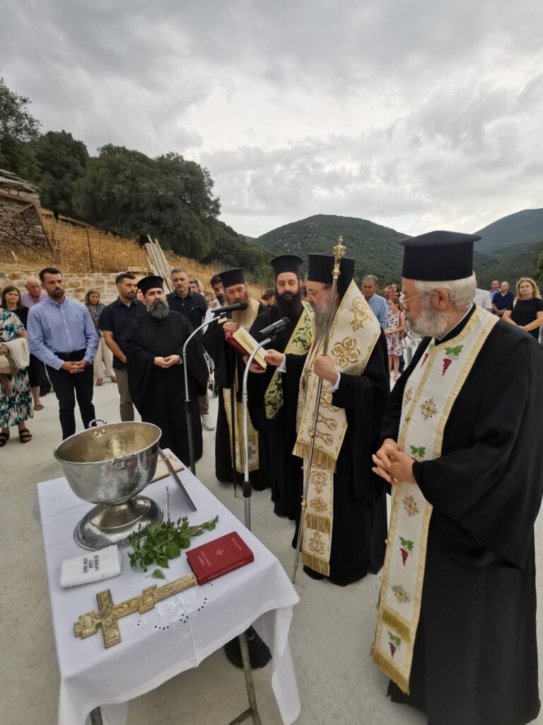 Τα Θυρανοίξια των Αγίων Πάντων στα Λατσέϊκα Μοίρα Πατρών ΦΩΤΟ