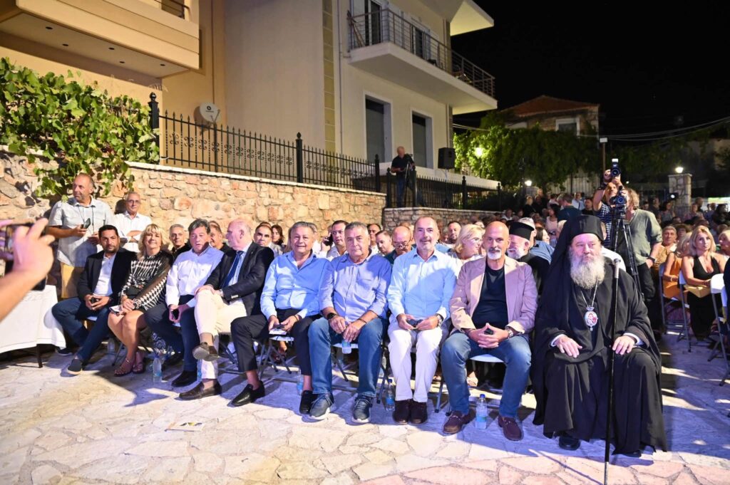 Χαλανδρίτσα: Άνοιξε τις πύλες της η Αγροτική Έκθεση – Στο επίκεντρο Πρωτογενής τομέας και Νέα γενιά ΦΩΤΟΡΕΠΟΡΤΑΖ