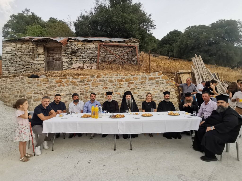 Τα Θυρανοίξια των Αγίων Πάντων στα Λατσέϊκα Μοίρα Πατρών ΦΩΤΟ