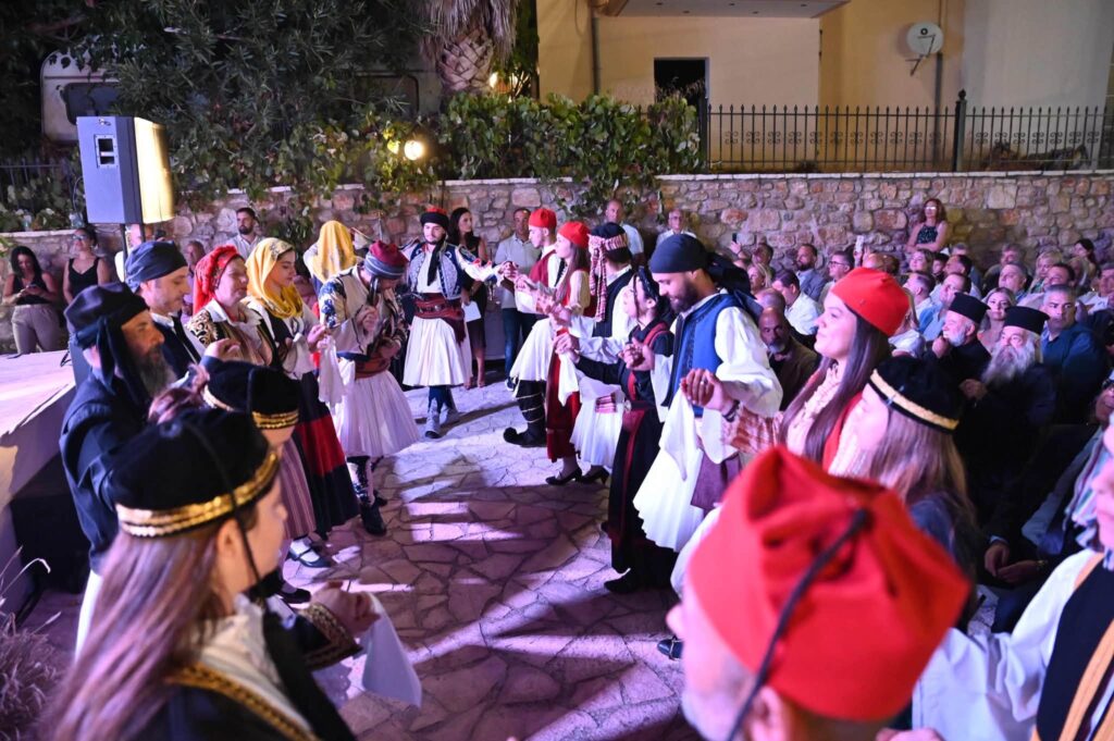 Χαλανδρίτσα: Άνοιξε τις πύλες της η Αγροτική Έκθεση – Στο επίκεντρο Πρωτογενής τομέας και Νέα γενιά ΦΩΤΟΡΕΠΟΡΤΑΖ