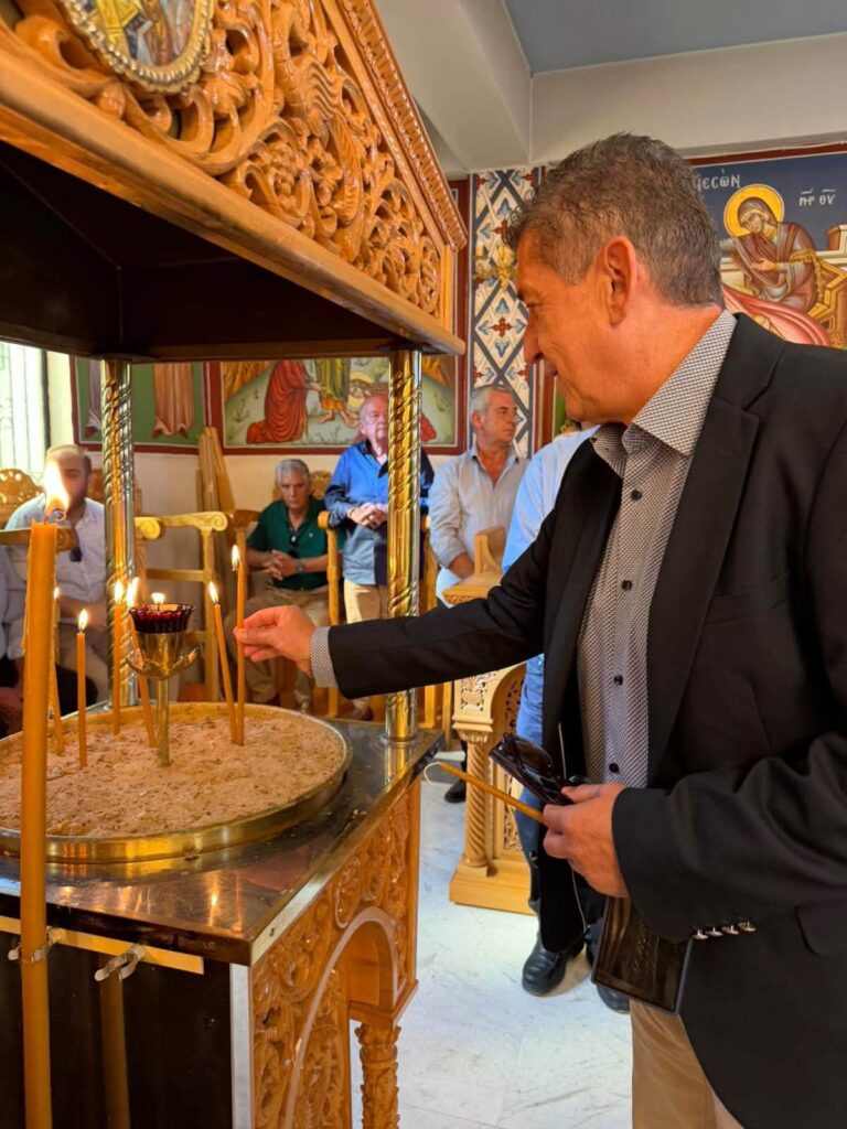 Εγκαινιάστηκε ο νέος ναός του Αγίου Νικολάου Γιουλαιΐκων ΦΩΤΟ