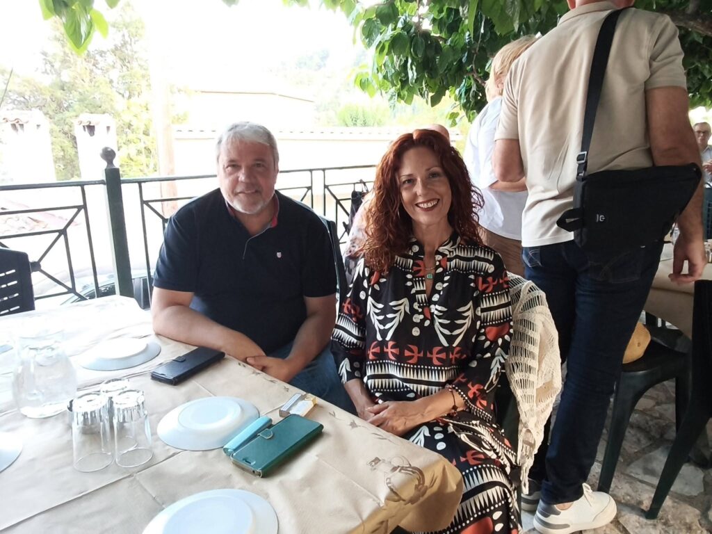 Παρουσίαση του νέου βιβλίου της Σοφίας Αποστολοπούλου στους Αμπελόκηπους Αιγείρας ΦΩΤΟ