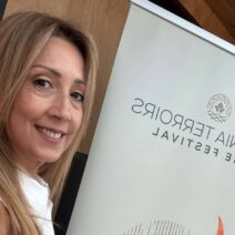 Η Ηρώ Τσιμπρή στο W Costa Navarino «Από το Αμπέλι στον Πολιτισμό: Συνδέοντας Τόπους, Ανθρώπους & Εμπειρίες» ΦΩΤΟ 1 Η Ηρώ Τσιμπρή στο W Costa Navarino «Από το Αμπέλι στον Πολιτισμό: Συνδέοντας Τόπους, Ανθρώπους & Εμπειρίες» ΦΩΤΟ