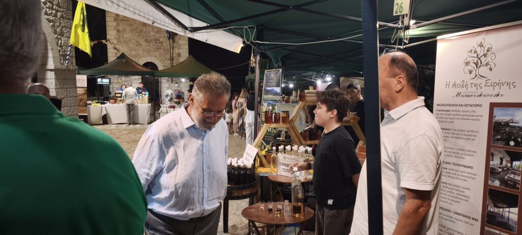 Ο Ανδρέας Παναγιωτόπουλος στην Αγροτική Έκθεση Χαλανδρίτσας ΒΙΝΤΕΟ-ΦΩΤΟ