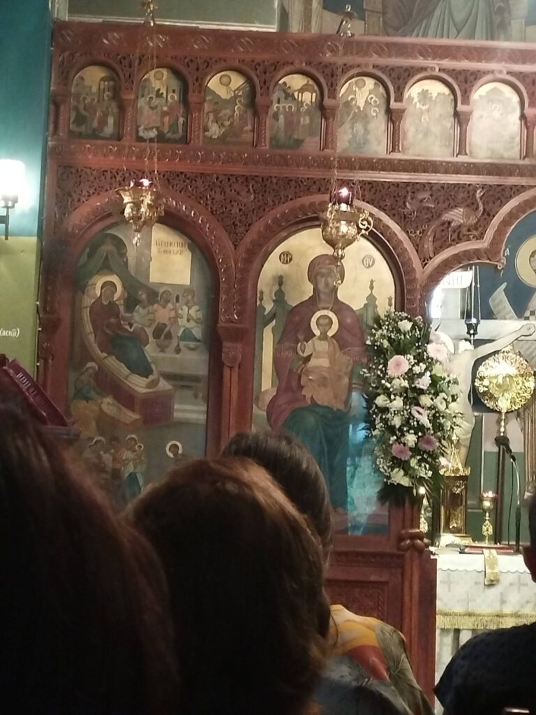 Εσπερινός για το Γενέσιο της Θεοτόκου στο παρεκκλήσι του Δεσποτικού στο Αίγιο ΦΩΤΟ