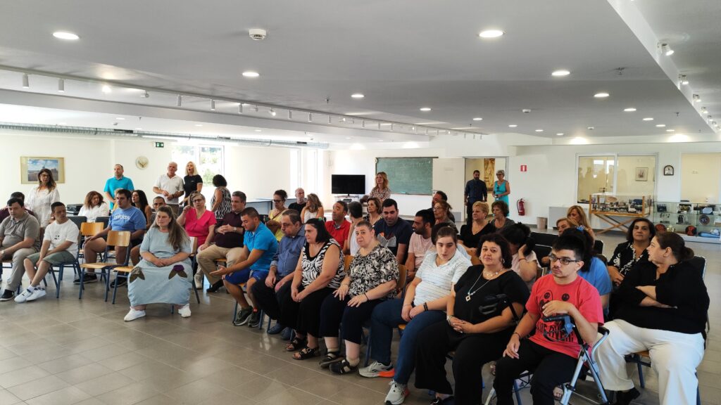 Αγιασμός για τη νέα εκπαιδευτική περίοδο στο Ε.Κ.Α.ΜΕ./ΑμεΑ Αιγίου ΦΩΤΟ 5 Αγιασμός νέας εκπαιδευτικής περιόδου στο Ε.Κ.Α.ΜΕ και ΑμεΑ Αιγίου