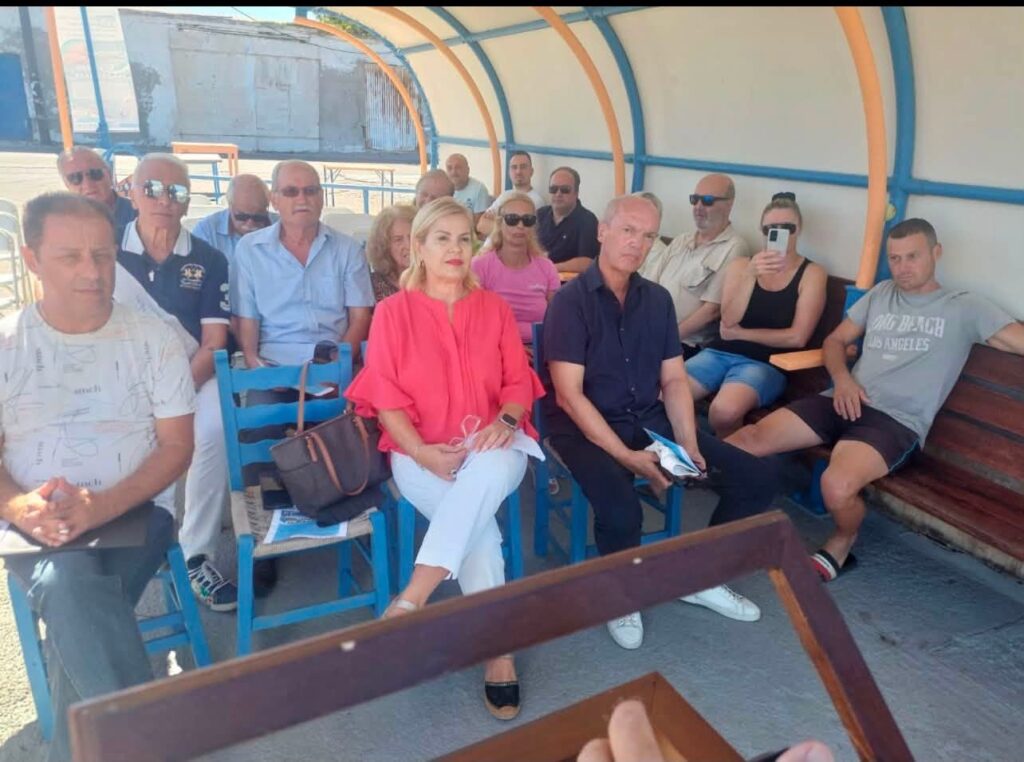 Η εθελοντική δράση «Μία μέρα για την ακτή» στην Αλυκή Αιγίου ΦΩΤΟ