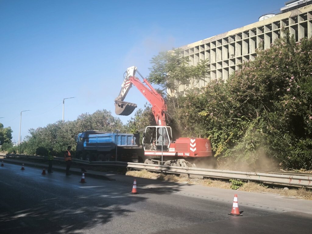Πάτρα: Σε τρία μέτωπα η ανακαίνιση στην γραμμή του Προαστιακού από Γούναρη μέχρι Άγιο Ανδρέα ΦΩΤΟ