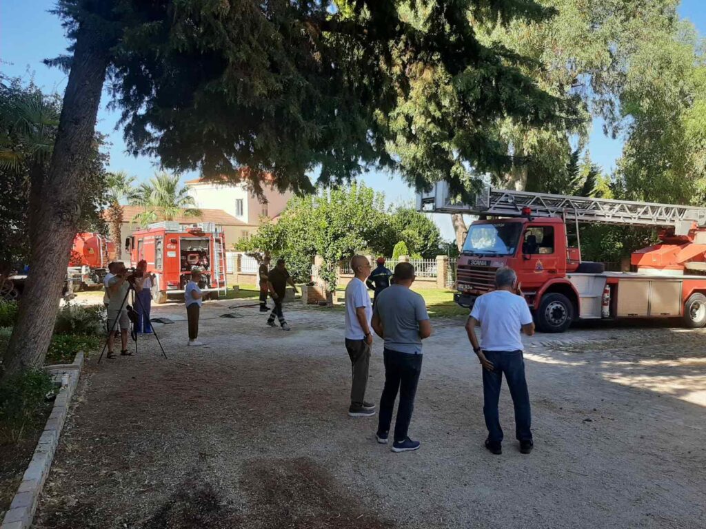 Πάτρα: Νέες εικόνες από την καταστροφή στην Achaia Clauss - Η Οινοποιία «έχασε» τον Πύργο και το ιστορικό Ρολόι BINTEO-ΦΩΤΟ