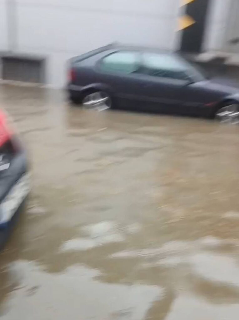 Οβρυά: Πλημμύρισαν σπίτια και δρόμοι από την πολυετή αδράνεια των Αρχών ΒΙΝΤΕΟ-ΦΩΤΟ