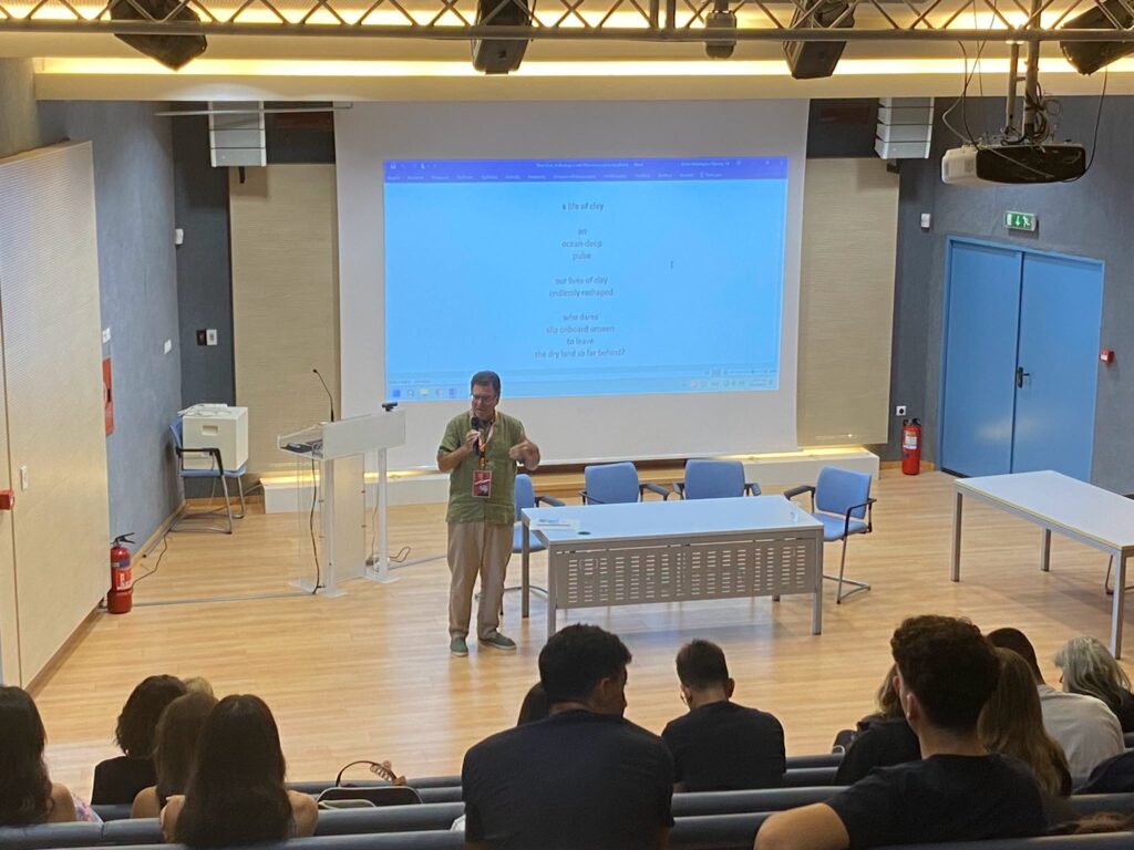 Η ποίηση έγινε εμπειρία στο Αρσάκειο Λύκειο Πατρών ΦΩΤΟ