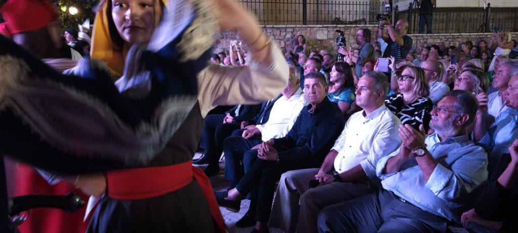 Ο Ανδρέας Παναγιωτόπουλος στην Αγροτική Έκθεση Χαλανδρίτσας ΒΙΝΤΕΟ-ΦΩΤΟ