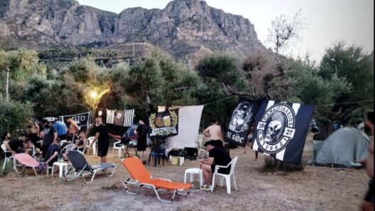 Νέα δράση αλληλεγγύης από το Οπαδικό Κίνημα Αιγίου 13 Νέα δράση αλληλεγγύης από το Οπαδικό Κίνημα Αιγίου