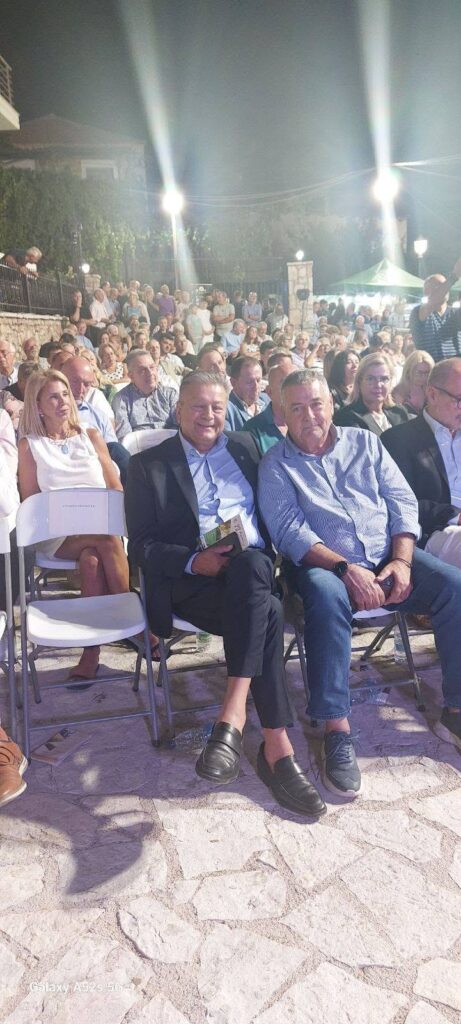 Ο Τάκης Αντωνόπουλος στην Αγροτική Έκθεση Χαλανδρίτσας ΦΩΤΟ