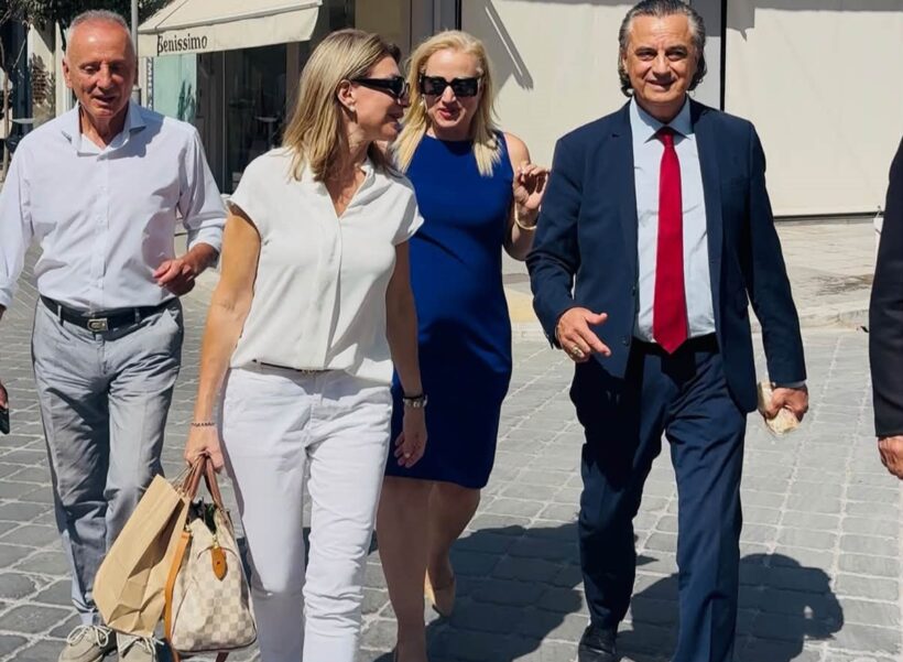 Αχαΐα: Σταθμός για τη Μαρία Καρυστιανού με μηνύματα δημοκρατίας, διαφάνειας, δικαιοσύνης ΦΩΤΟ 4 Στιγμιότυπο οθόνης με τίτλο Αχαΐα: Σταθμός για τη Μαρία Καρυστηνου…
