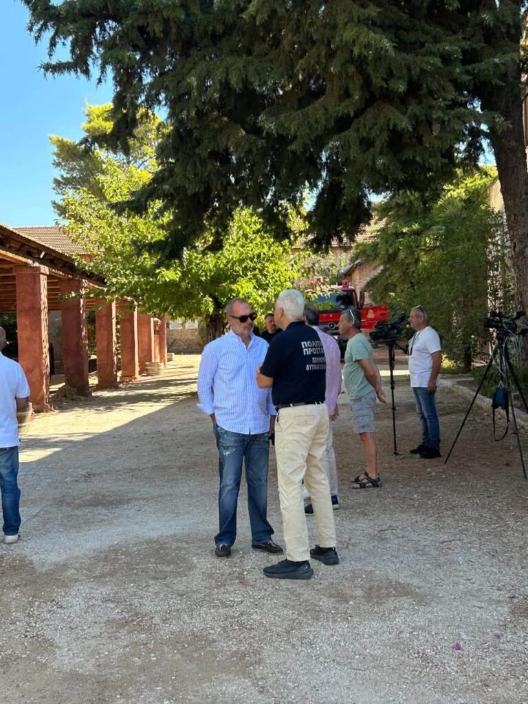 Πάτρα: Επίσκεψη Κατσανιώτη στην Achaia Clauss – «Η πληγή από τη φωτιά θα κλείσει» 6 Πάτρα: Επίσκεψη Κατσανιώτη στην Achaia Clauss – «Η πληγή από τη φωτιά θα κλείσει»