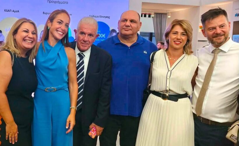 Στο περίπτερο του Υπουργείου Κοινωνικής Συνοχής ο πρόεδρος του Σκαγιοπουλείου Νίκος Σταθακόπουλος ΦΩΤΟ 4 Στο περίπτερο του Υπουργείου Κοινωνικής Συνοχής ο πρόεδρος του Σκαγιοπουλείου Νίκος Σταθακόπουλος ΦΩΤΟ
